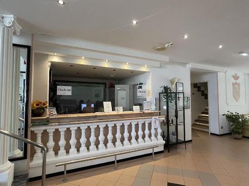 F97FB40728789252F8AB1C5280D5D85A