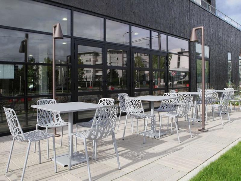 36F3B8185AEC3048C28A1902A3584184