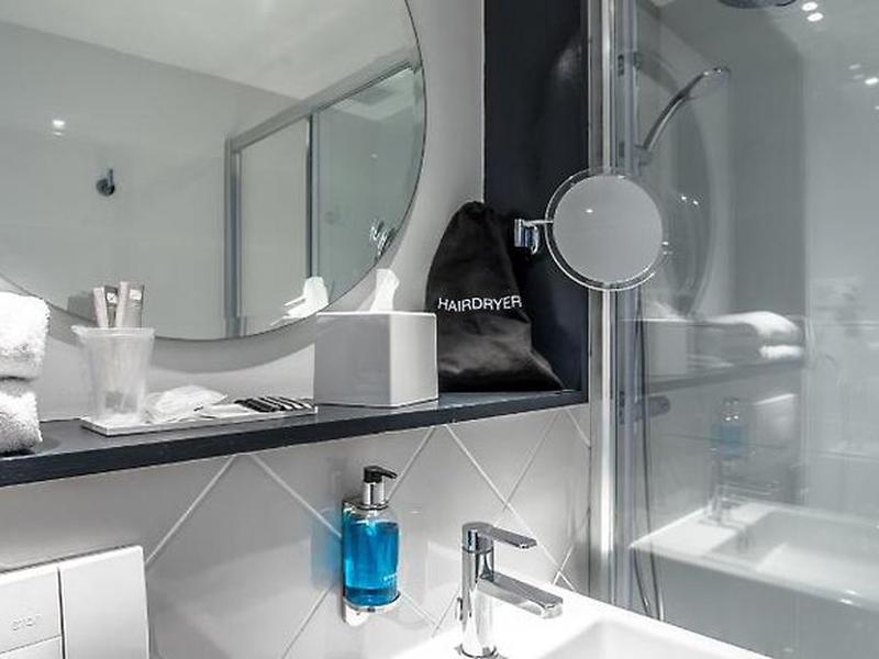 82B1FD895515F25F0ACE77E15FAFBFED