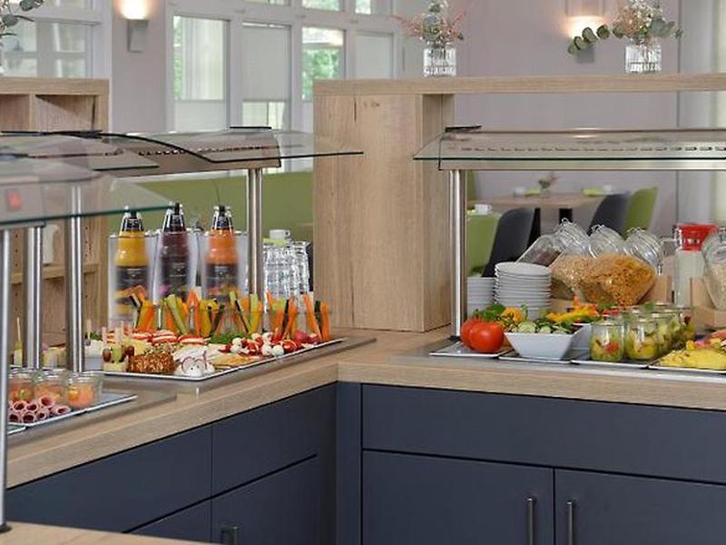 F703627F793F34F5FA3137B4ACCBFE35