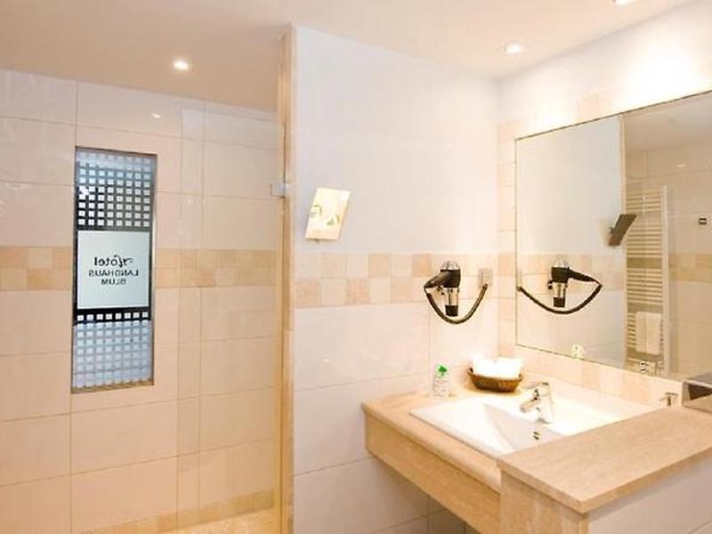 A23DCC8230BB651FFC72911D5FF9754E