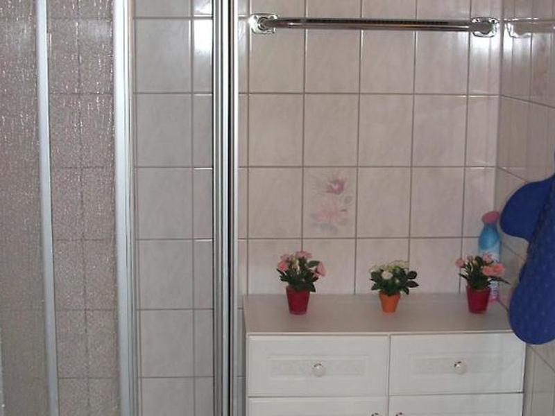 7E5E20415A5713C4B9B8A9EA5533F4C0