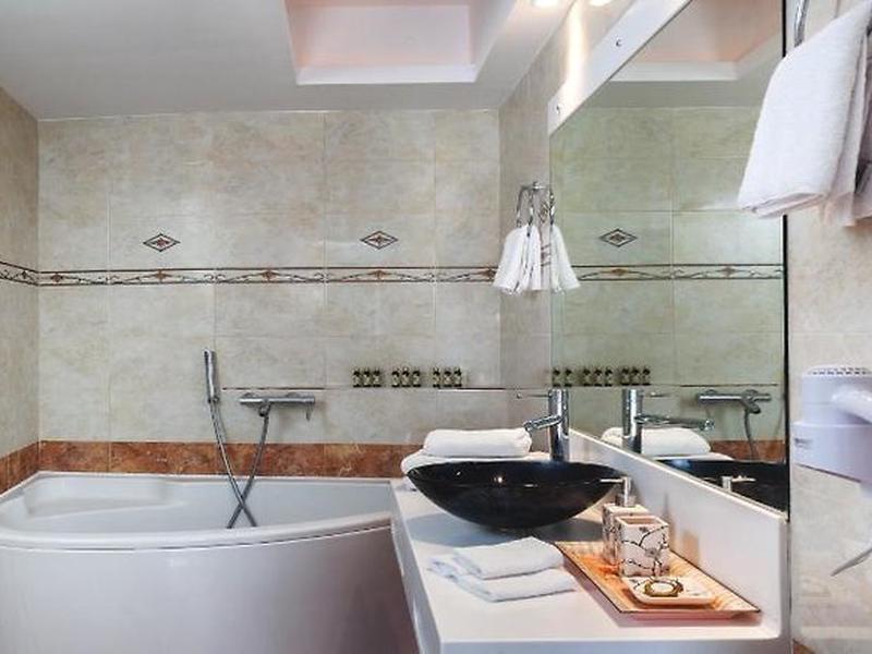 BCAA234F3A9ADFE70A433087990DA907