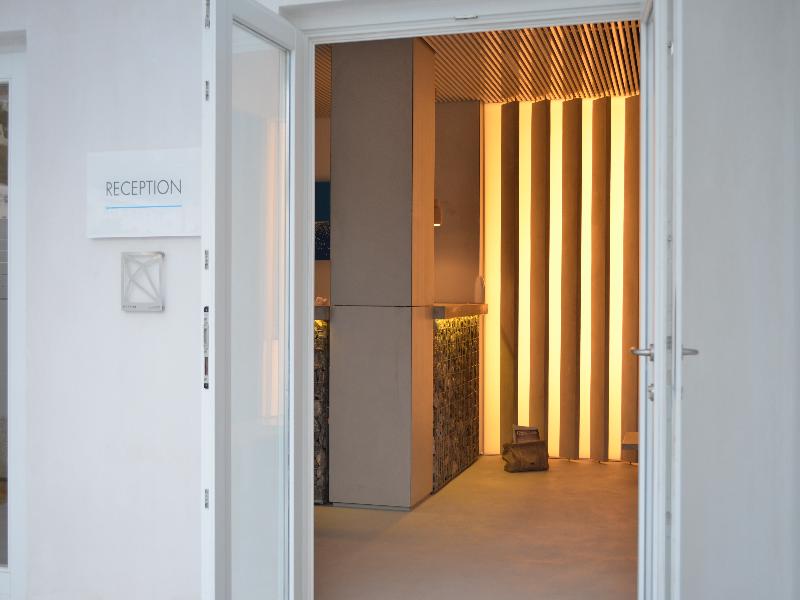 DDF206F287F853825B568948DE523D84