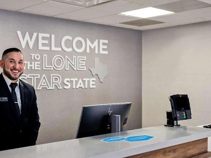 E23AB7061FF0EEF6A400F1809F4CB9F3