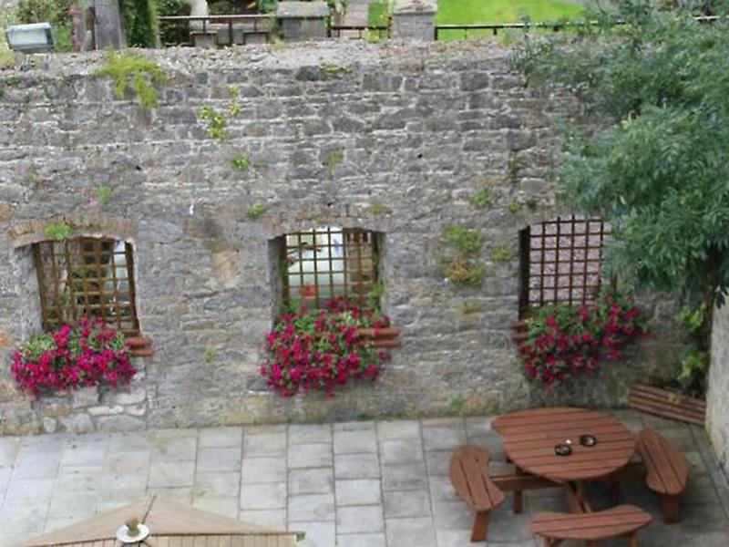 805618A4A63337F0E682006AE52BC011