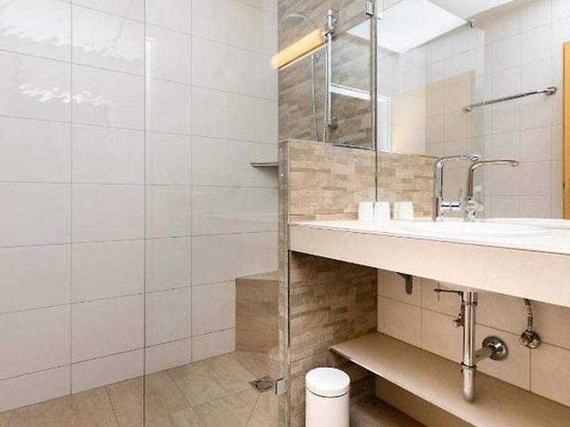 64AFD8810AF7D35785AD5A03EC421905