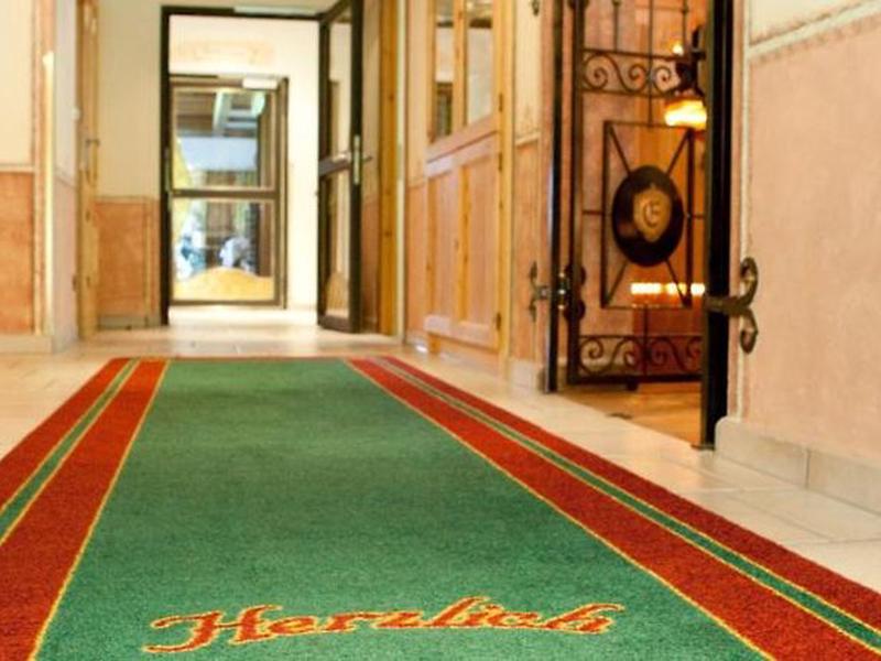 FFCC8E21DB5F8F2D24C1512FD3C955D2