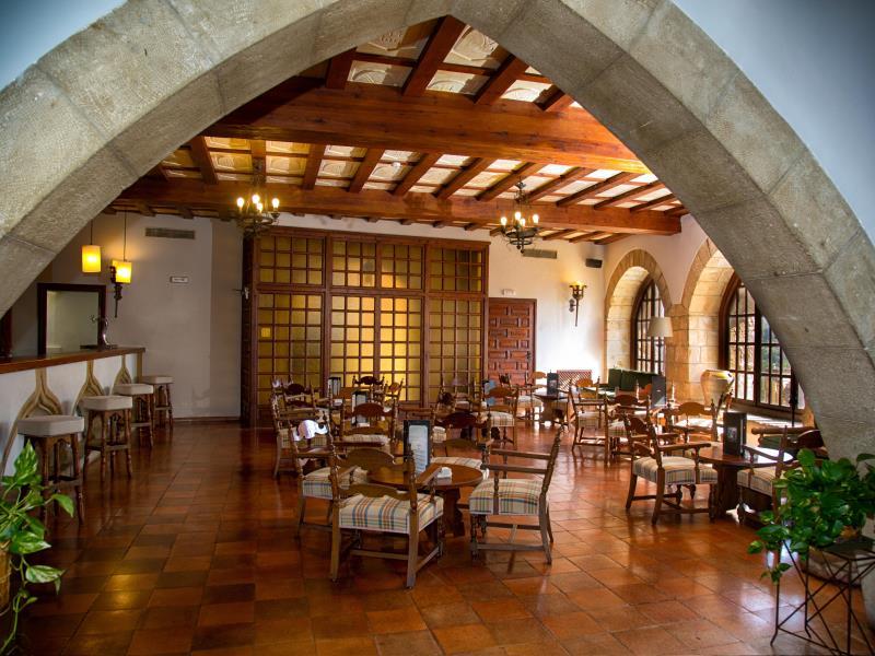 AC7A0C83D8464BE62A7465BD69D790BF