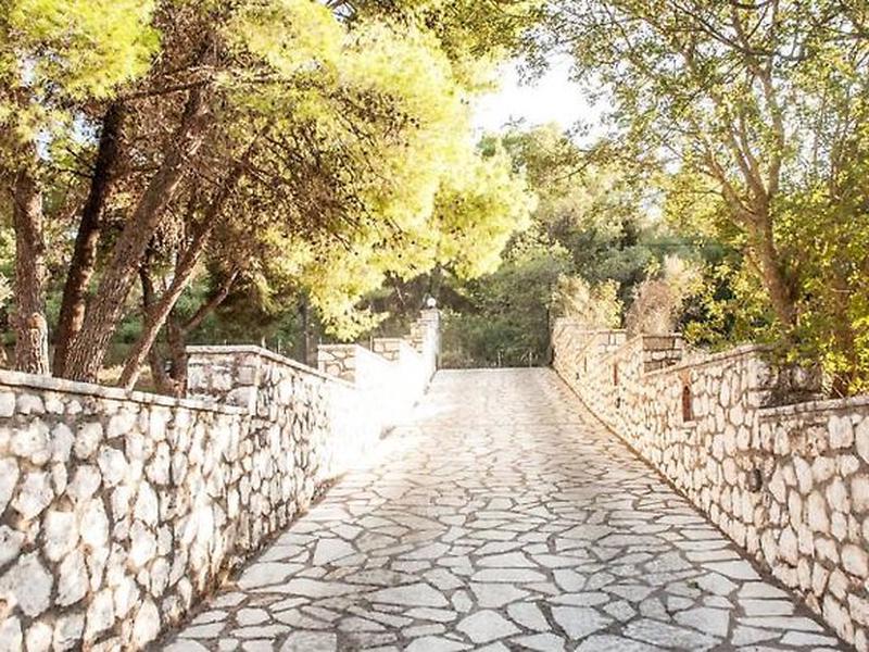 D2F33F87CC05AEA7FBB1EE6AE48B9558