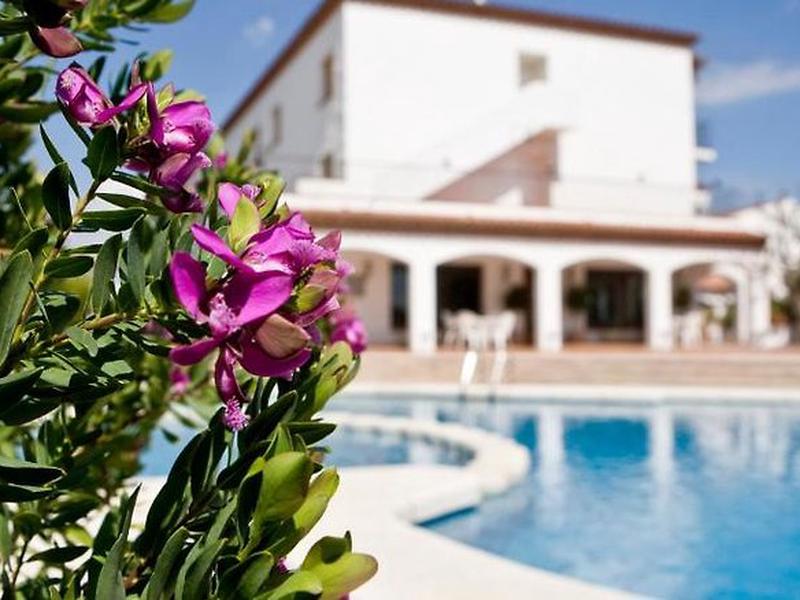 D94504C1A5CC560EB465E80C7BA403E8