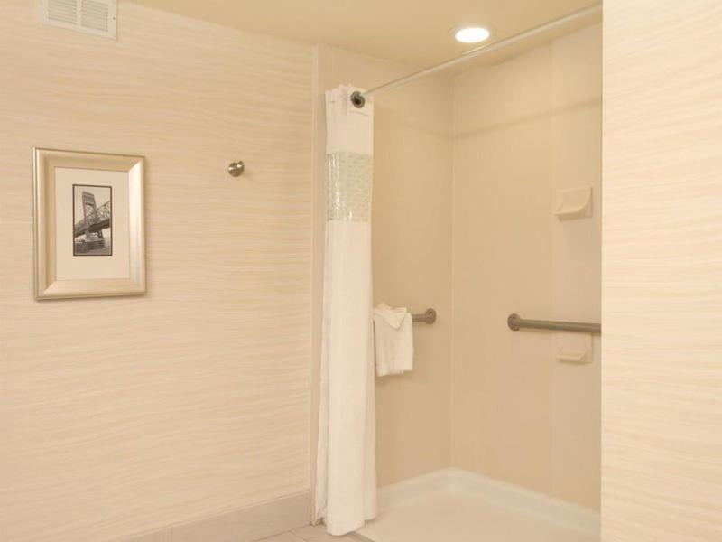 008FBC0DEDC670B059B5A1891E578C19