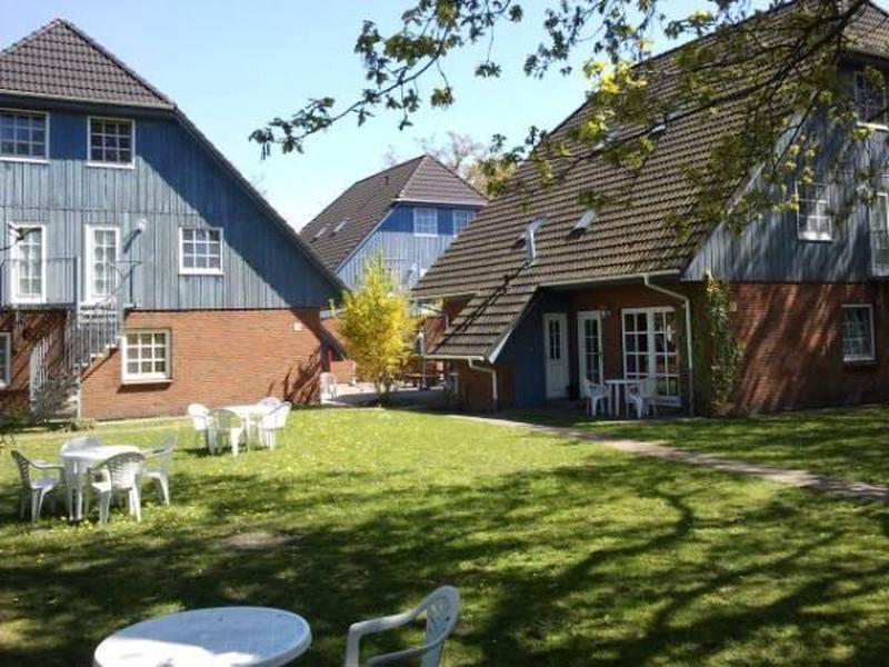 F5B9D81266E2E87914D4AD064C8F9E18