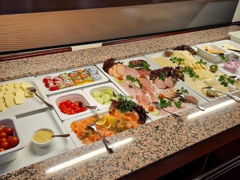 E339290ABD0694BC29F2C2A8FBDC339B