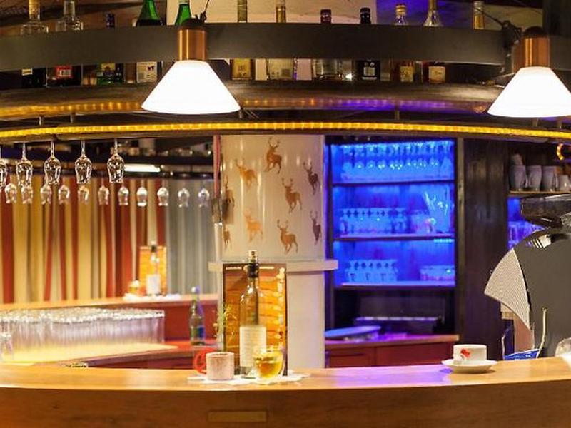 7AECCF582ABE4B41356718157FAA023C