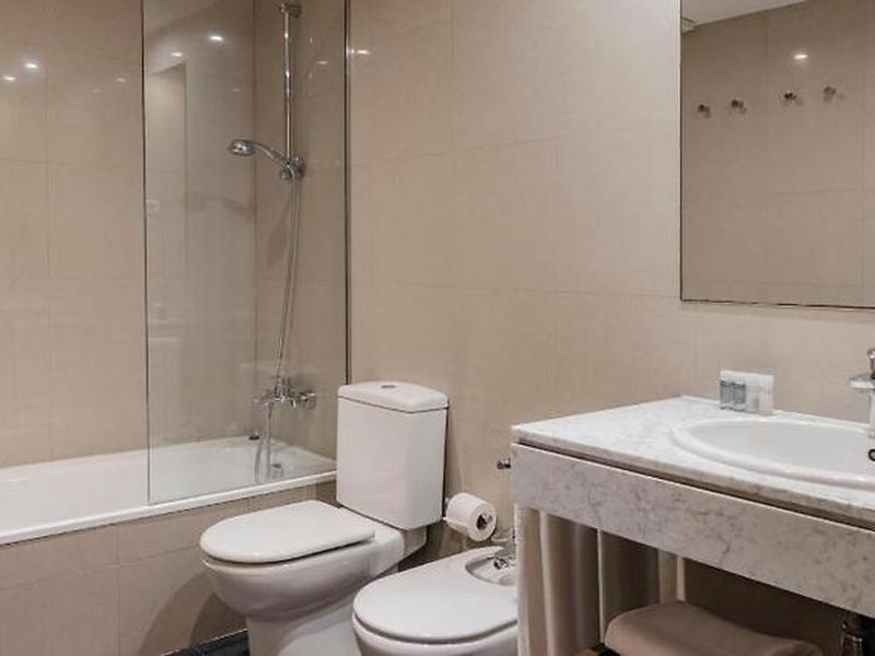 679C5F5C25685675CD52BCEE440BDC26