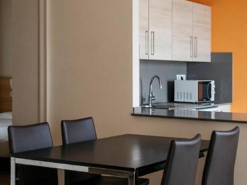 CA2AEC477A46B1E40E871467873044E9