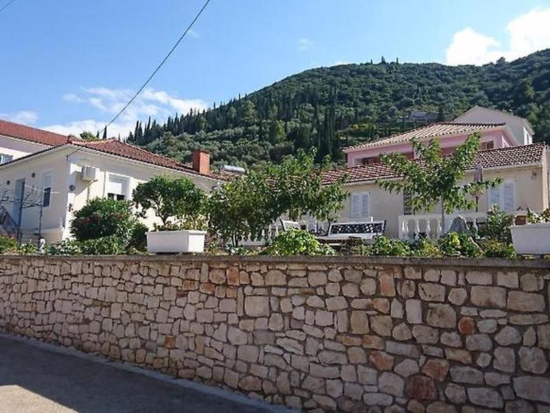 865E0EF3A6E2751E27F9B61577DC9591