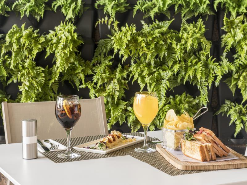 8B78AC308A9B08ADFFA4DD4FF5879B97