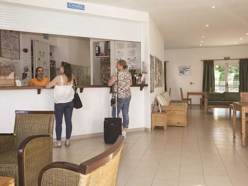 A5A2719E2ED97AFDFEFBD3F5A7288C91