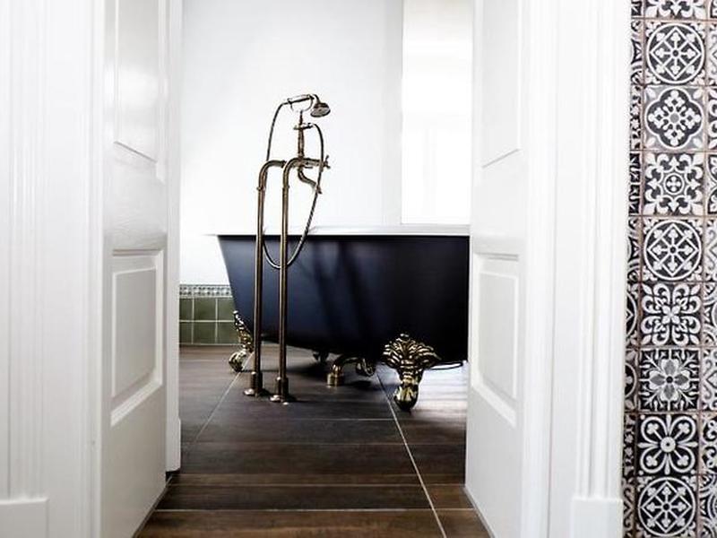 1EA5EA0B55A94C1652A947E2952F9549