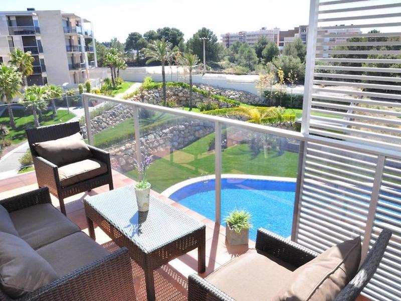 72132AA38B522F64C6E79132943E436A