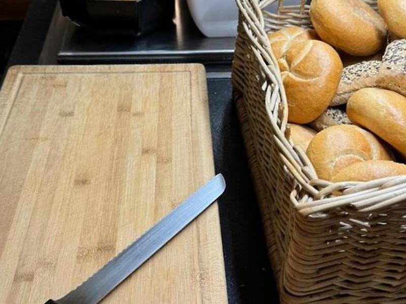 30CABEE8EA14E1FBCF6E3B85EB40F05E