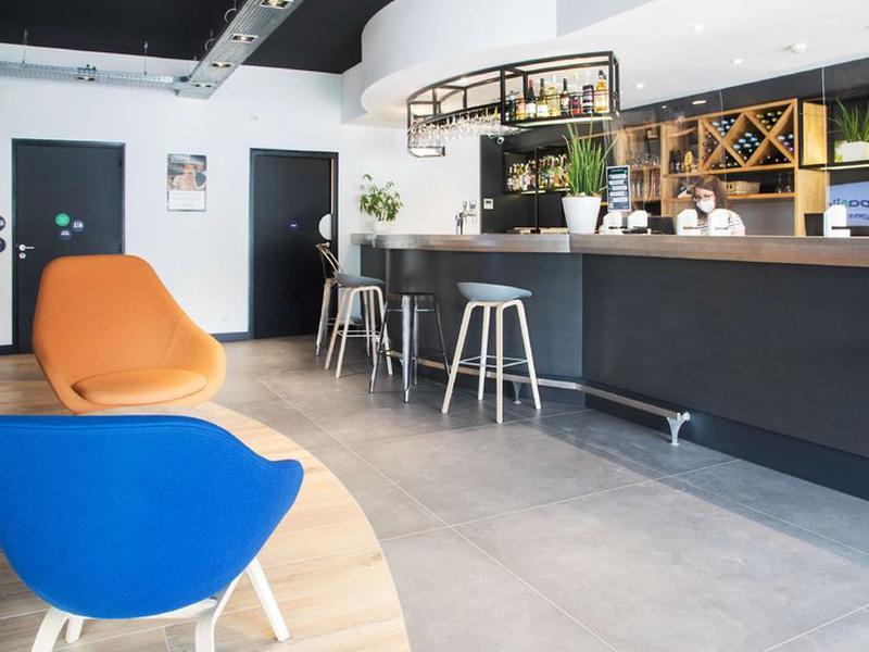 F0C6AB58F85672594AC61387453DCEA6