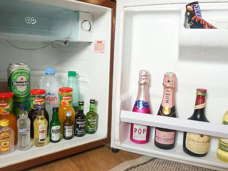 ACBB9EC7D6F72BE3DA747B1000401B8D