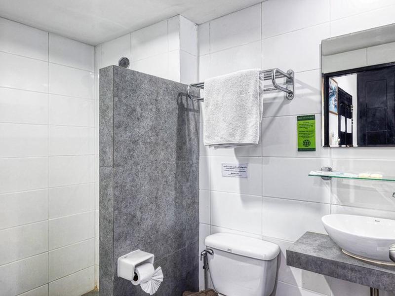 1459DAF9C0CE9DD51A5B777250D58A69