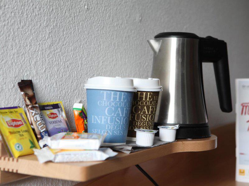 F08CDD8B4F860CDEA434AFDC86906601