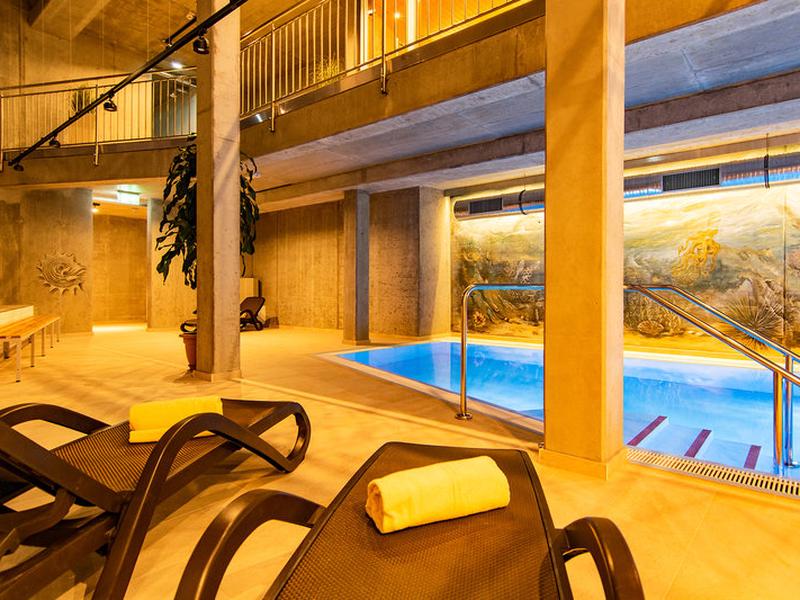 25C548074480E03818DDAD48E0BE5E2F