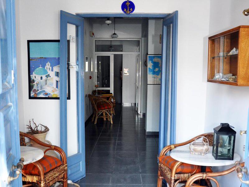 DDE58199FF8937A91B19F4EA0F25A5B8