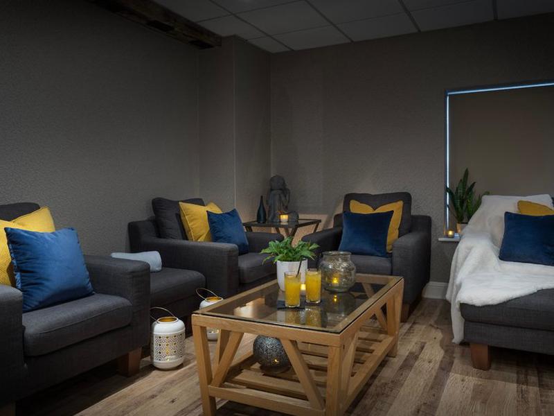 32E9899AF6C61B06DFC1E1A8040262B2