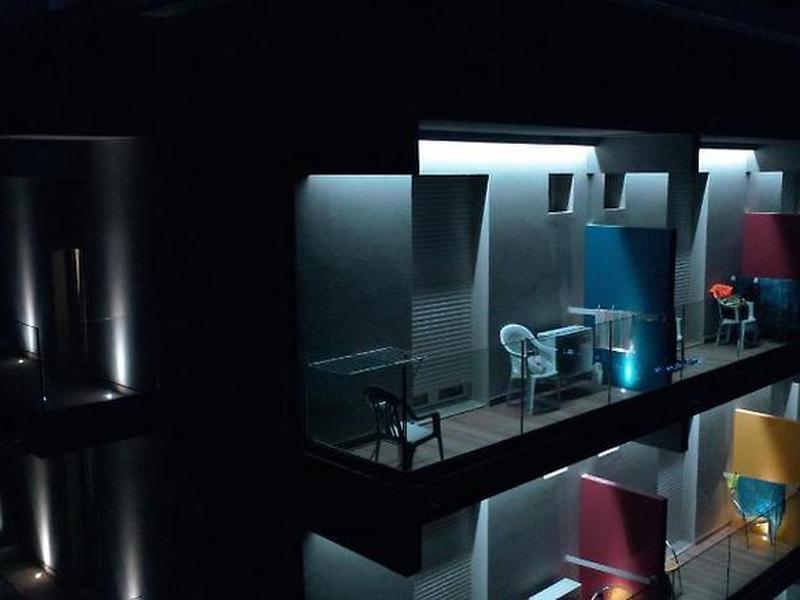 F218EF896E0284F1B40C1C094EC75DA5