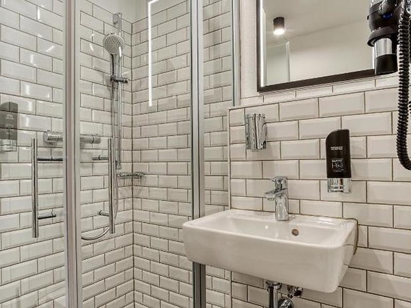 C9DEB9266DC01F6213AFA25D30EF2F75