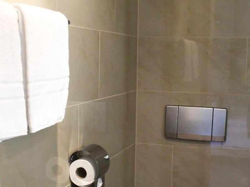 62C53292CD2120C4A6A92C5C48DFC3D2