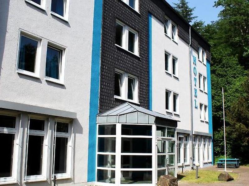 390E2FDA60386DF45AE3429DA6CAA8A4