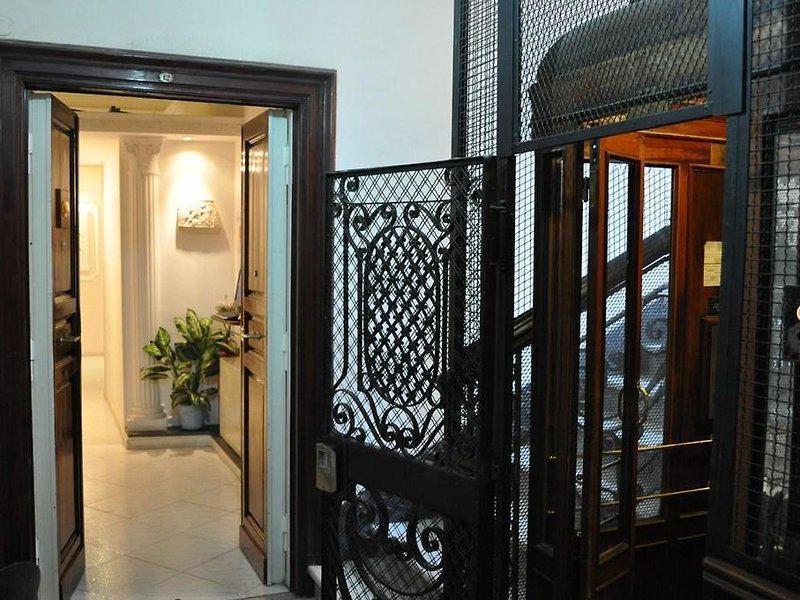 EBDDC5A459F5E5206731197E7366834F