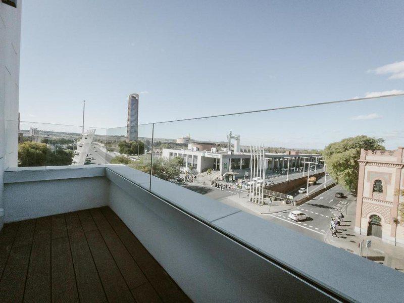 7FACD83EBAAE44358D52F4132D14FA02