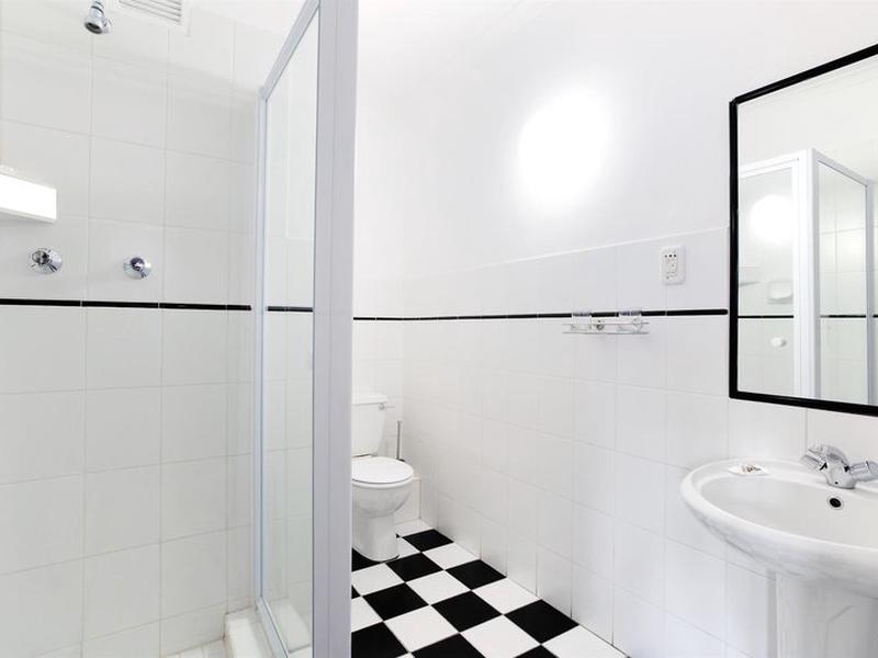 8DF41A1BD20F8ACB366AAF28C26B7553