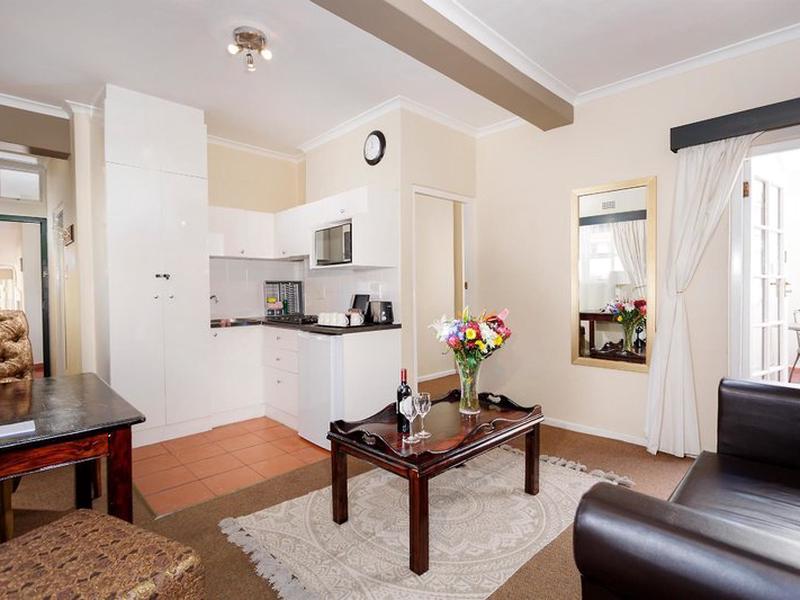 80AAEF1FA2D005F40D78FF71A4C0E6A2