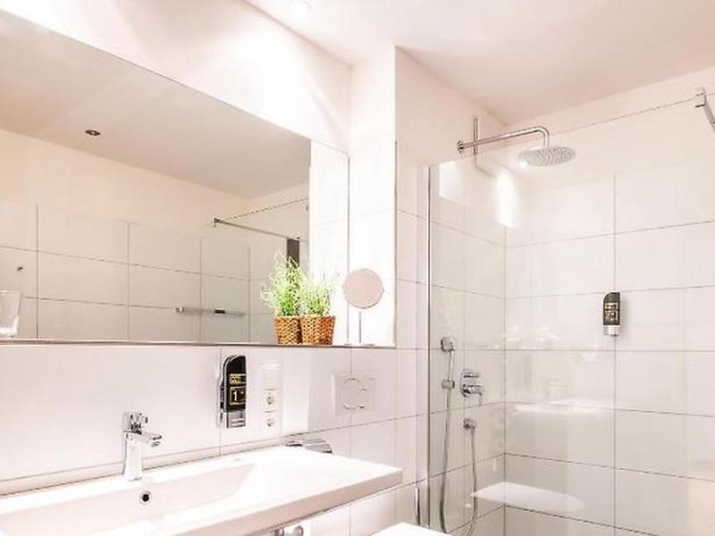 F7EDA86E3336D3F12FC859663B2C77F1