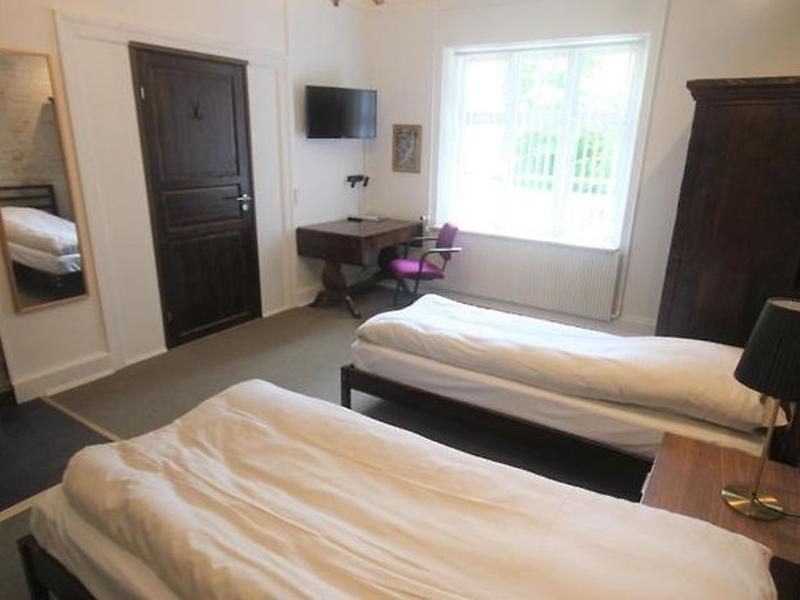 51EBC152734A939680B6AD1C5C949501