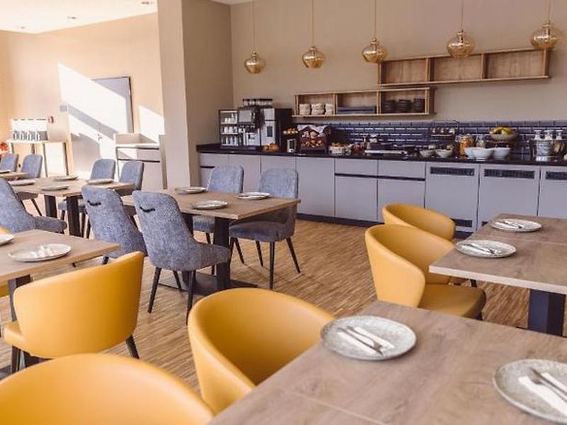 18831173C61F3E376DA258B91B1D7109