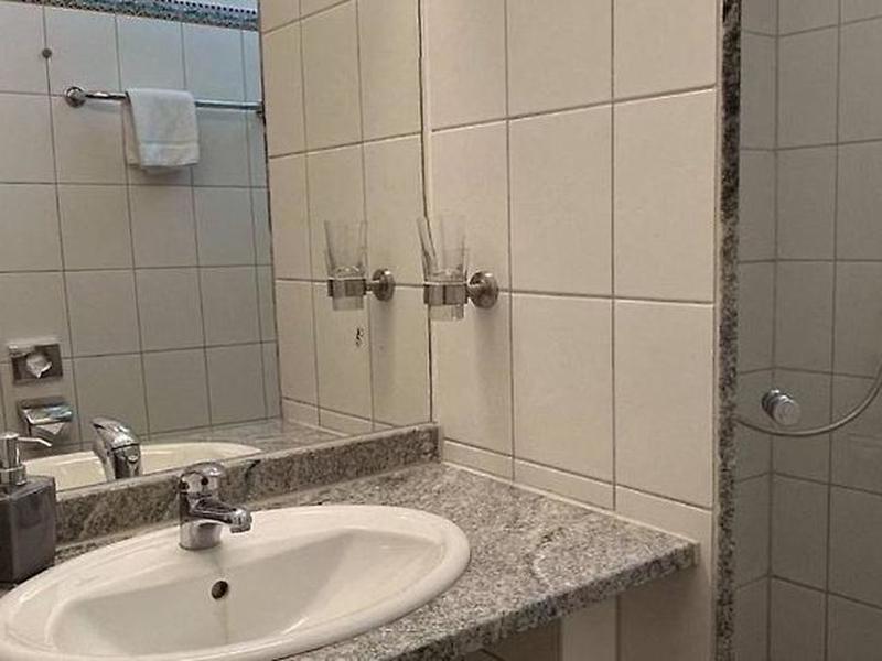 3C3B59637503D841A6131E751125DB9A