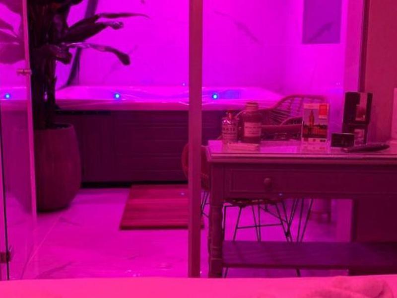 948AD66142418FF8D1D565659B033791