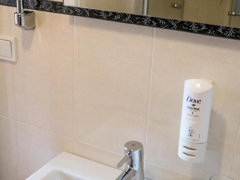 348EB4C5D43C081F9F62B4A276E24919