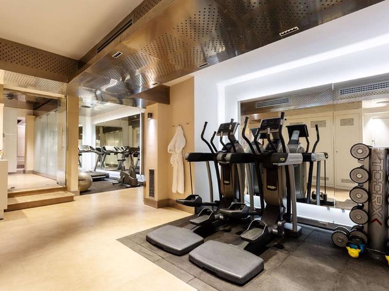 8106E795D3818736DFBE22DC13AAE824