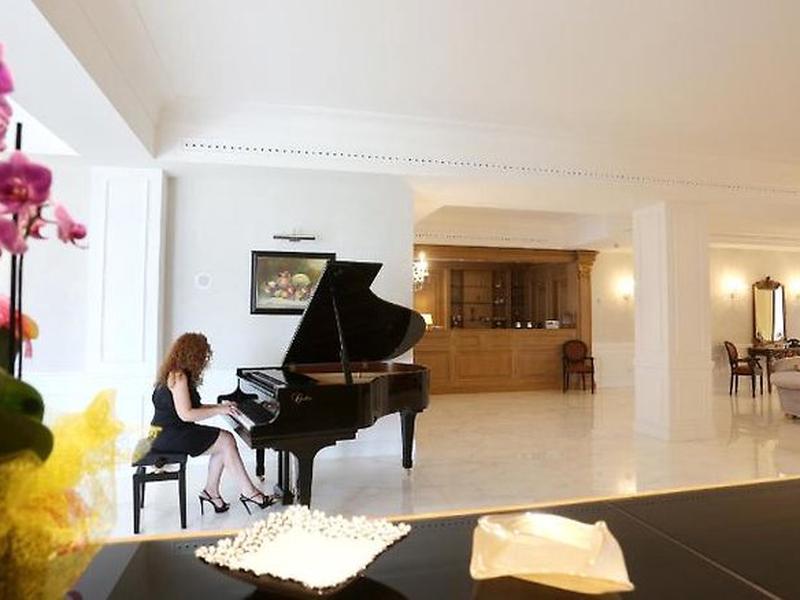 FC0C63C16F25AC4EF85D59460B5667BD